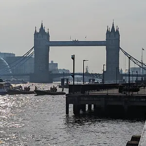  Gasthof Tobacco Docks & St Katherine's Großbritannien